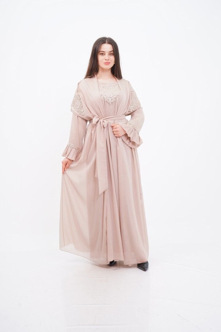 Düşük Omuz Aplikeli Abaya Takım