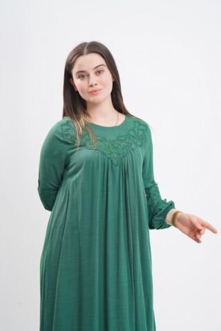 Lace Appliqué Detailed Dress