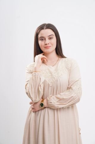 Dantel Aplike Detaylı Elbise Bej - 40-48