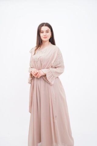 Düşük Omuz Aplikeli Abaya Takım Bej - 40-48
