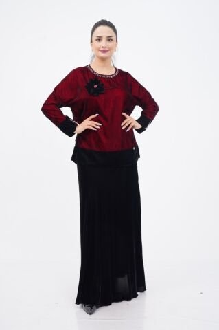 Çiçek Broşlu İpek Kadife Bluz Etek Takım Mürdüm - 40-48