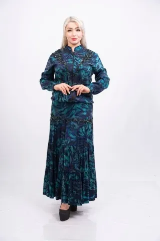 Aplikeli Saten Desenli Ceket Etek Takım Zümrüt - 40-48